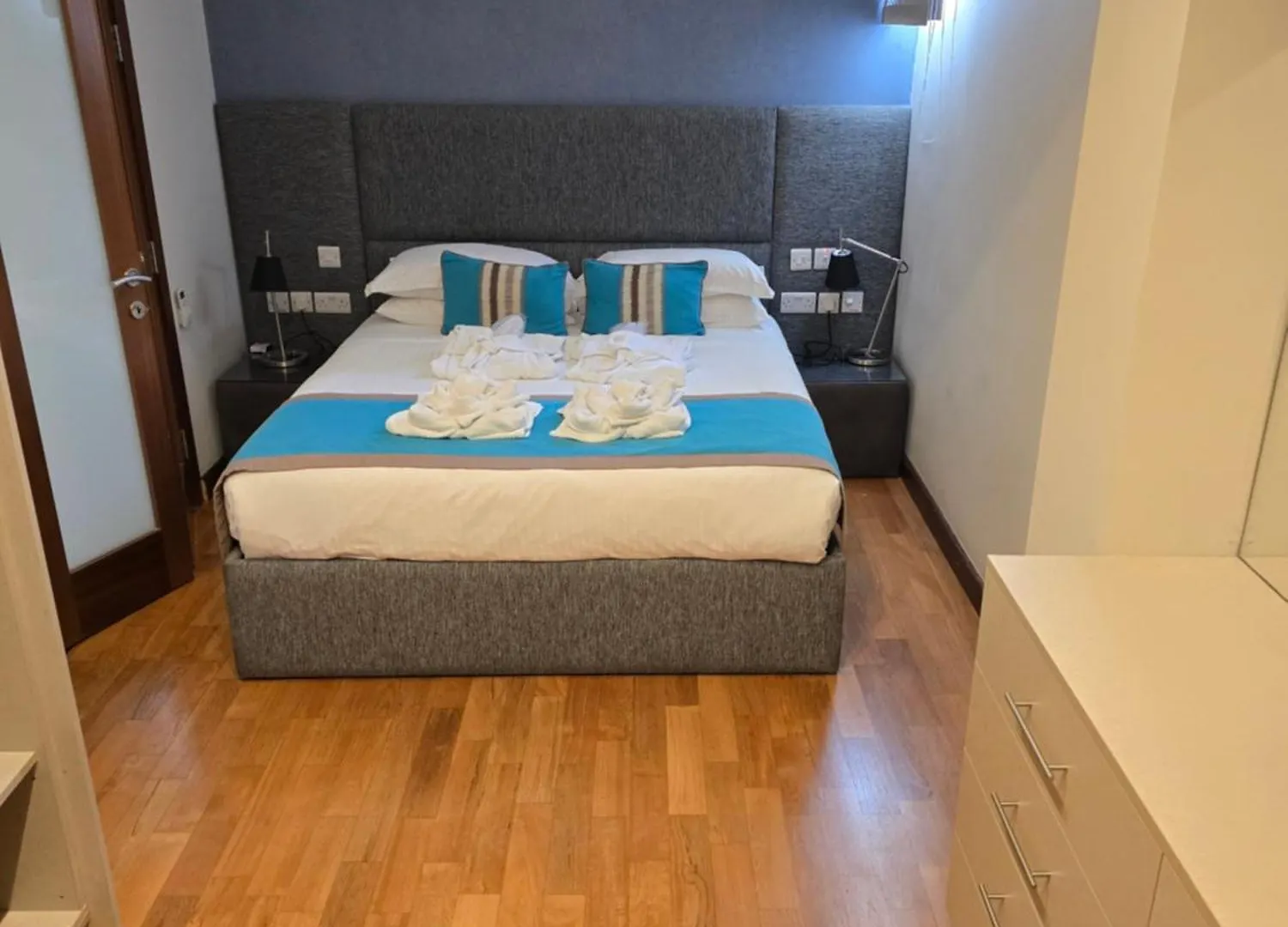 D Townhouse Apartment Sliema