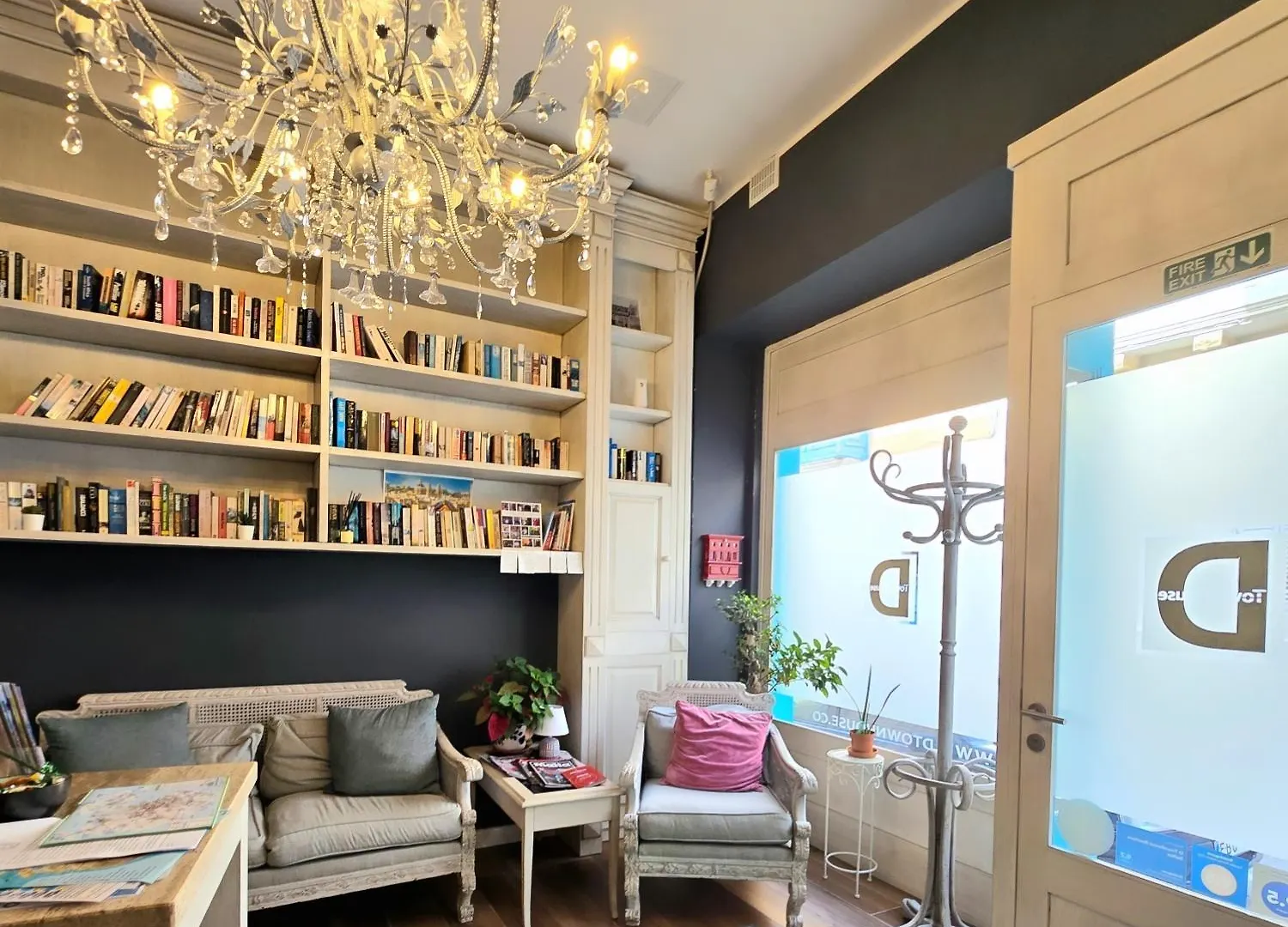 D Townhouse Boutique Suites location
