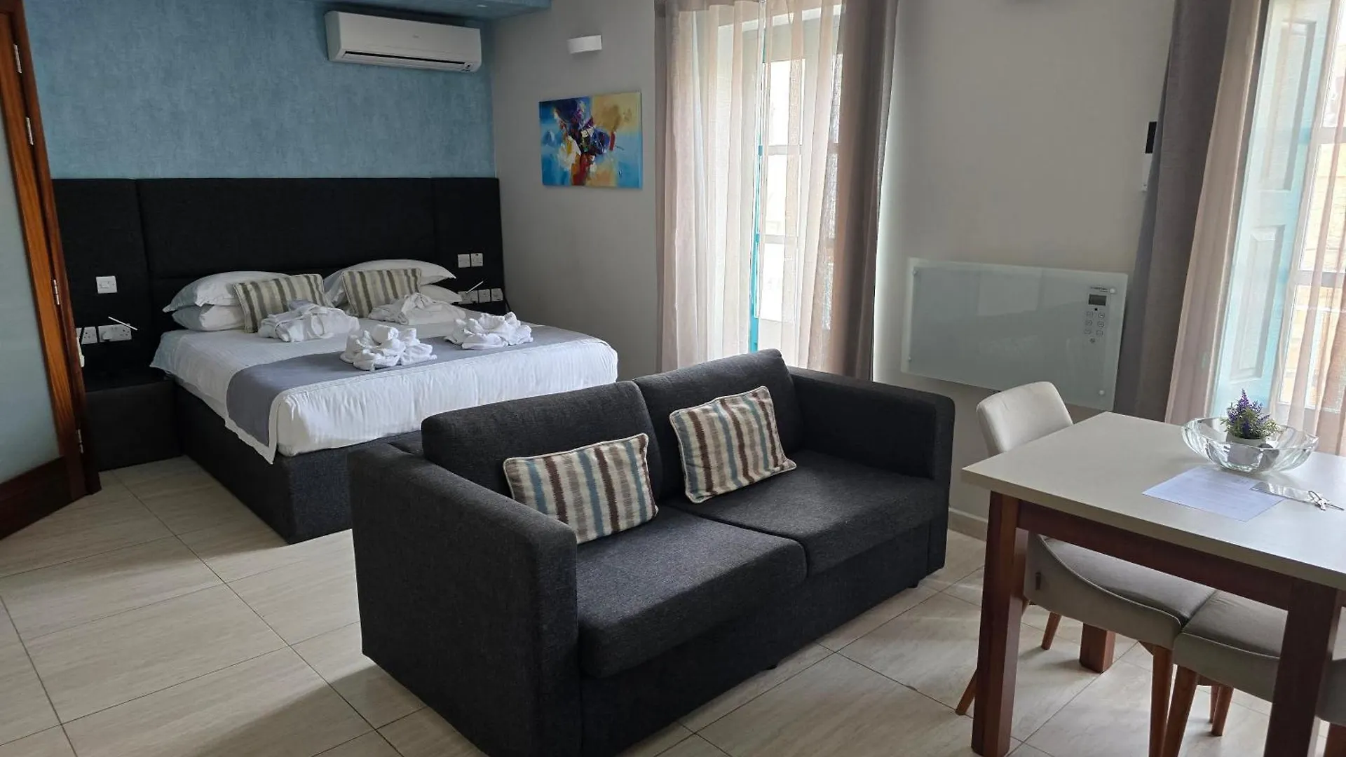 D Townhouse Apartment Sliema 3*,  Malta